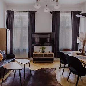Apartament Golden Pearl - Main Square, 100 Sqm, 4, Kraków